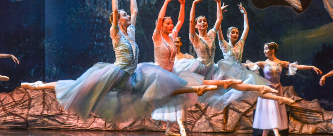 Фестиваль в честь балерины Галины Улановой завершился балетом 