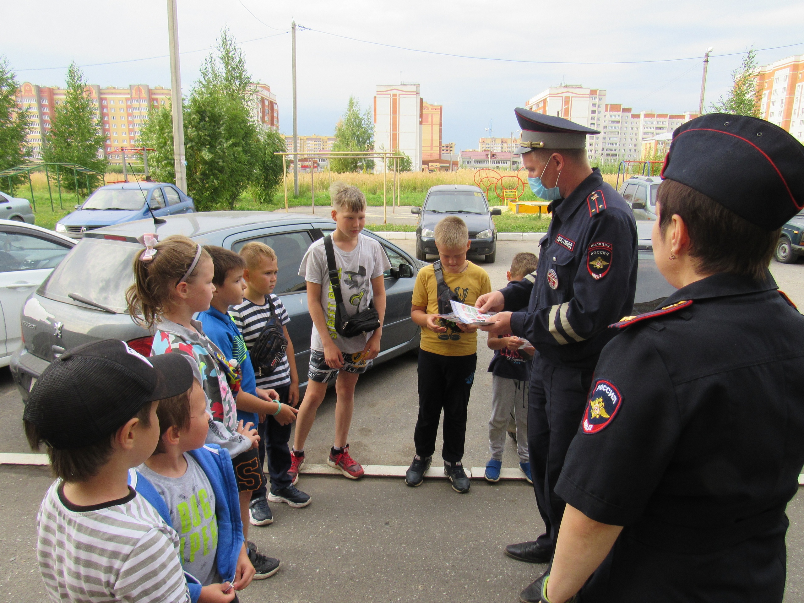 В Медведевском районе автоинспекторы ведут активную профилактическую работу с юными участниками дорожного движения