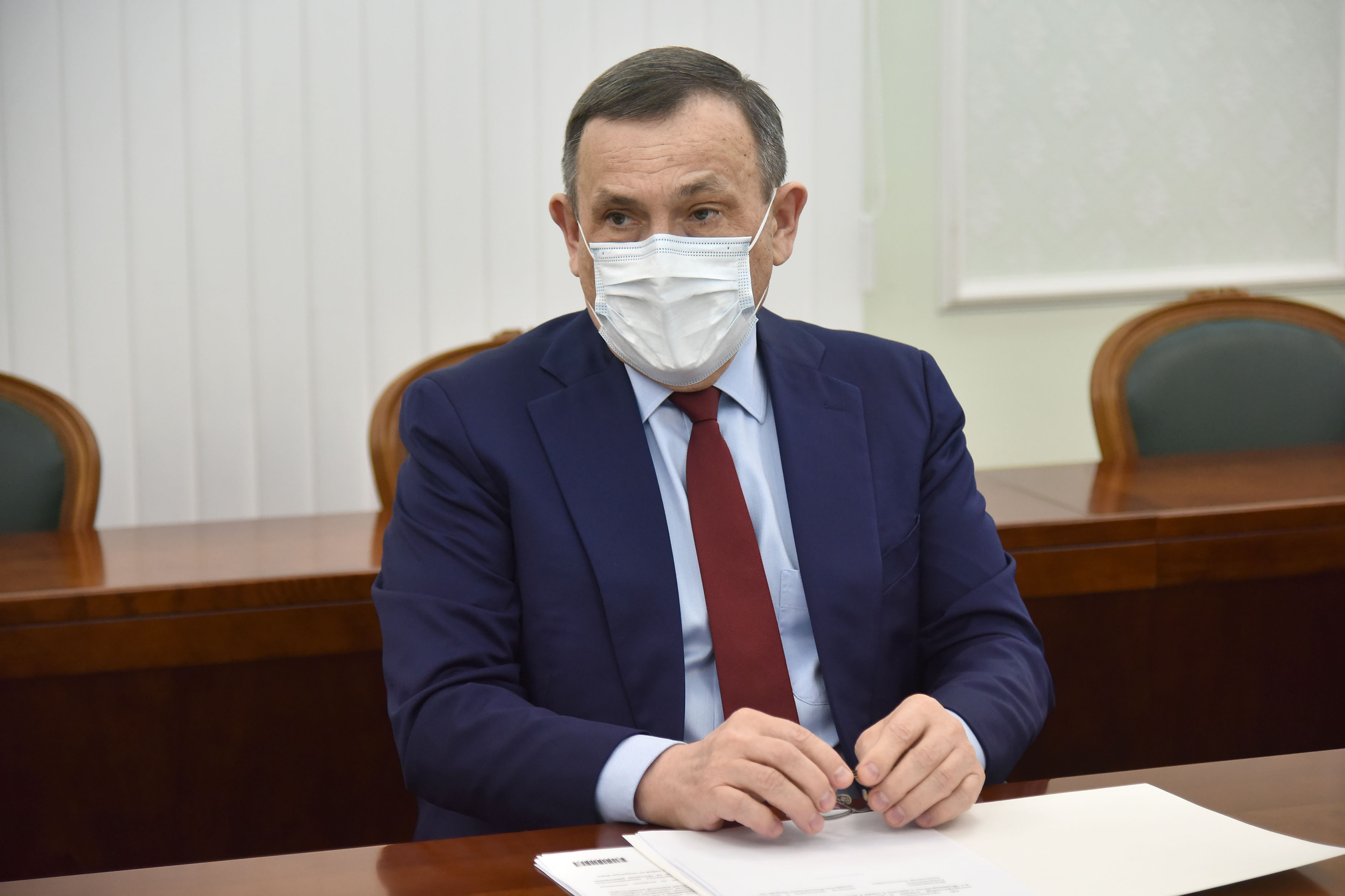 Минздраву республики выделено 12 млн. рублей на обеспечение населения бесплатными лекарствами, реализацию региональных проектов и другие цели